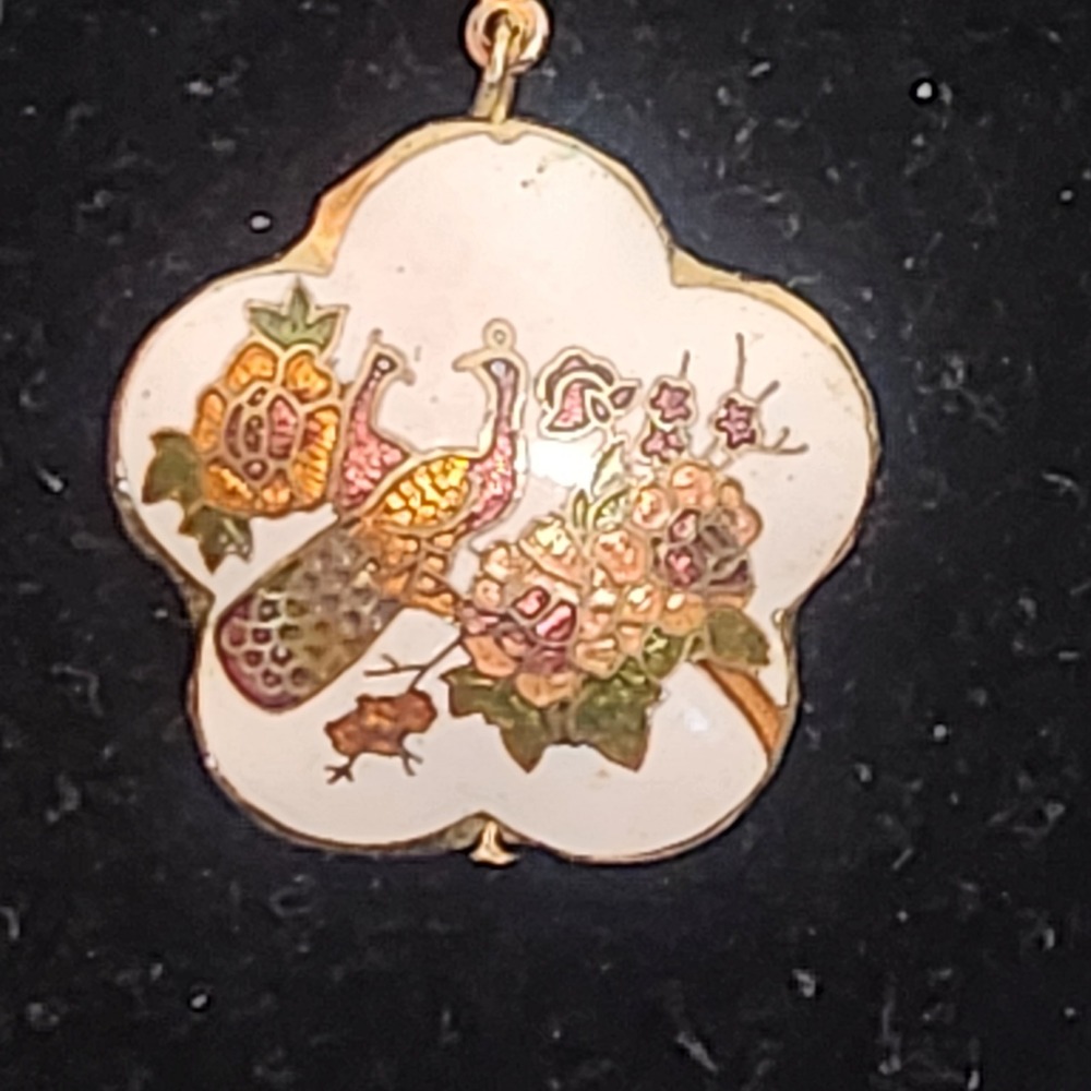 Vintage Cloisonne Enamel Peacock Floral Pendant Double Sided White Gold Tone‎